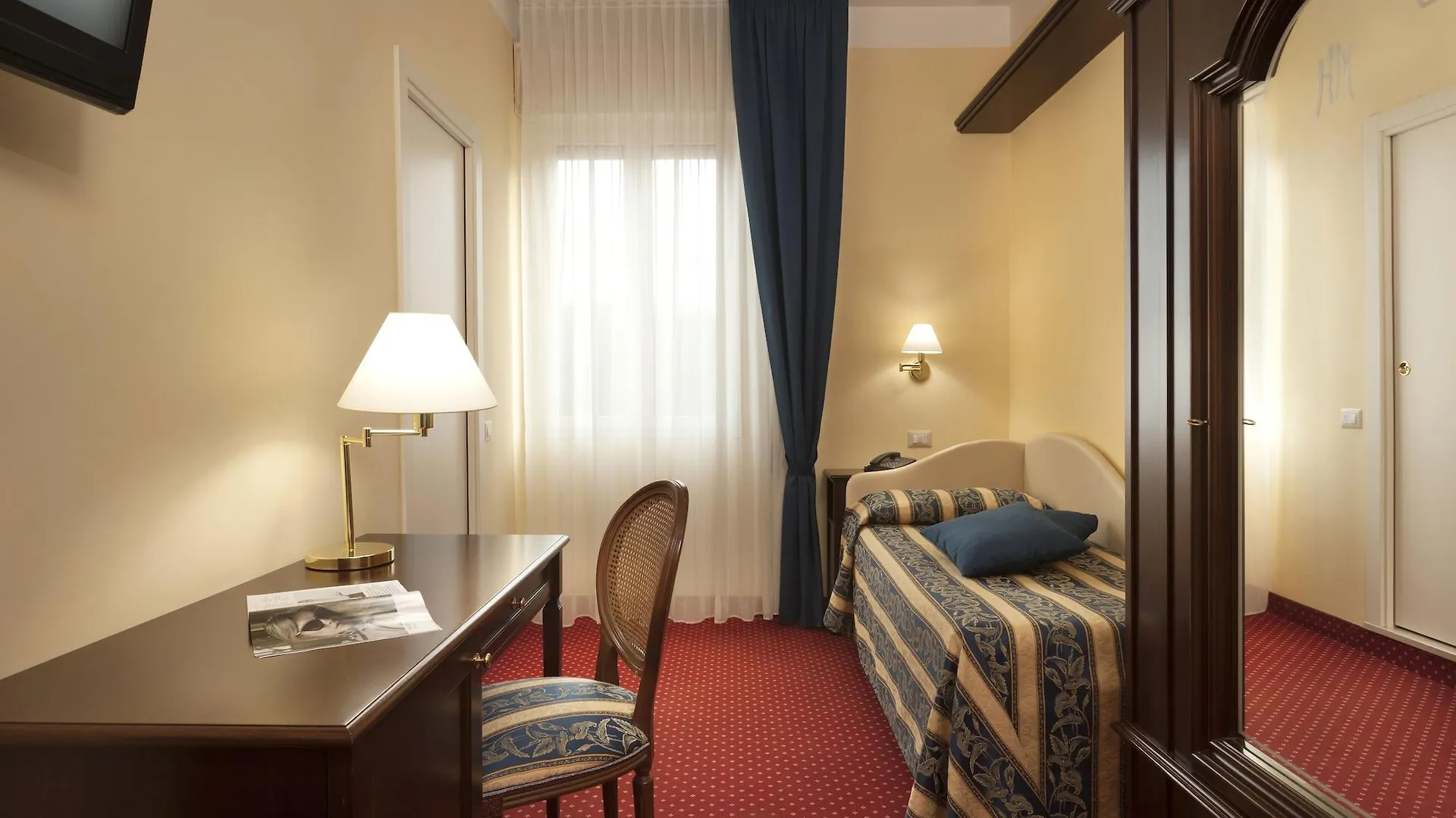 Hotel Milano Helvetia - In Centro Con Piscina Riccione 3*,  Italy