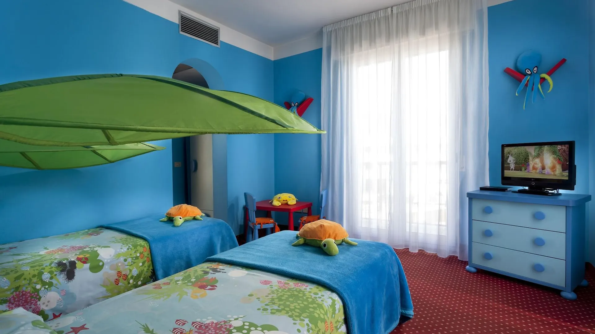 Hotel Milano Helvetia - In Centro Con Piscina Riccione