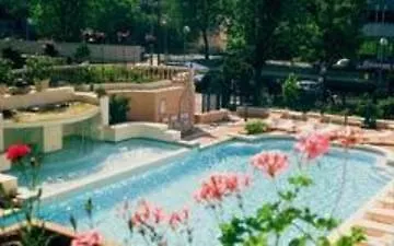 Hotel Milano Helvetia - In Centro Con Piscina Riccione