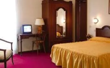 Hotel Milano Helvetia - In Centro Con Piscina Riccione